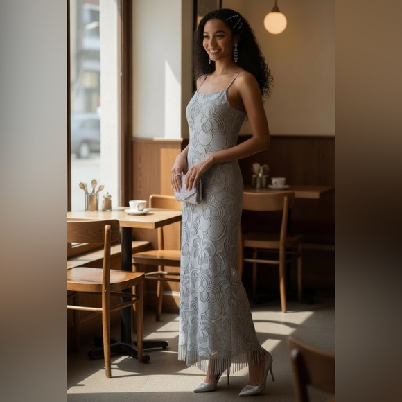 Dresses & Skirts - Vintage Metallic Silver Lace Dress